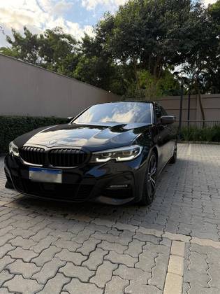 BMW 320i 2.0 16V TURBO GASOLINA M SPORT AUTOMÁTICO